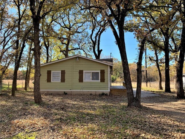 Building Photo - 1329 Tawakoni Dr