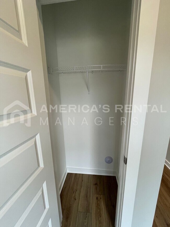 Building Photo - Home for Rent in Calera, AL!!! Available t...