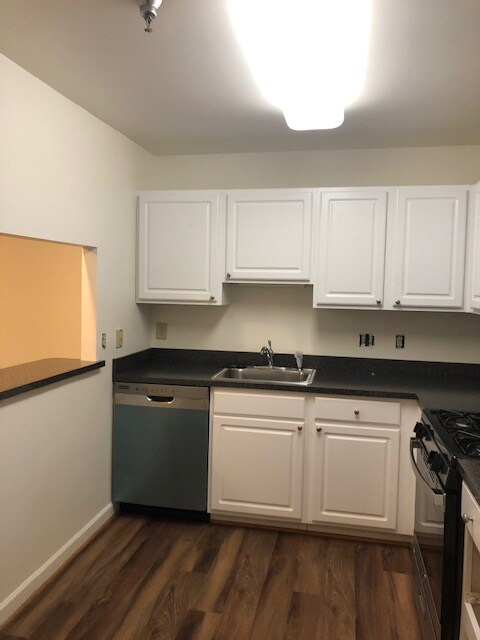 Foto del edificio - 1160 N Quincy St