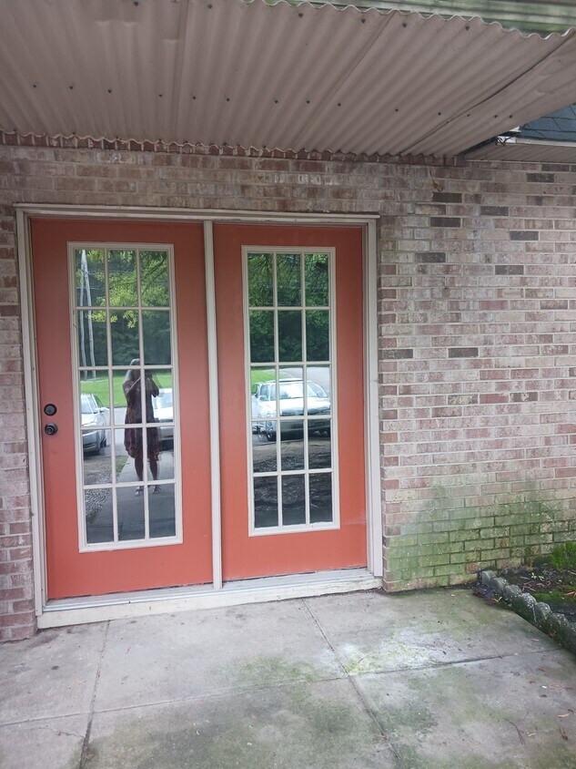 Foto principal - 713 Springfield Rd