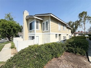 Building Photo - 23757 Highland Valley Rd