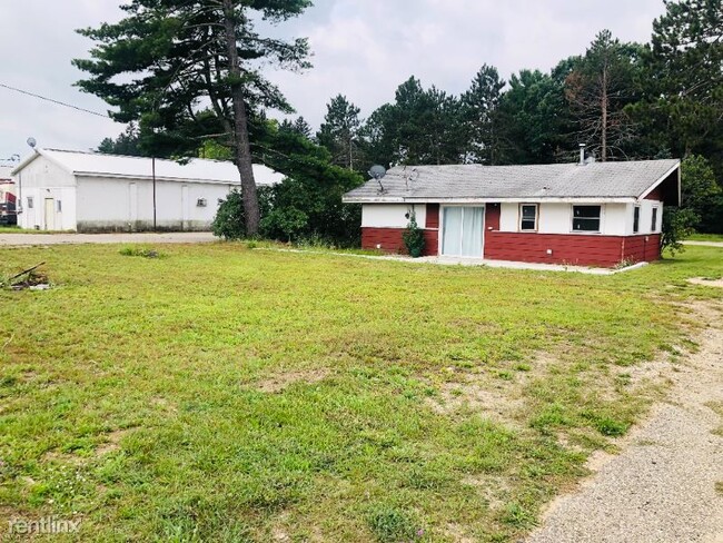 Building Photo - 2 br, 1 bath House - 849 S Lakeshore Dr