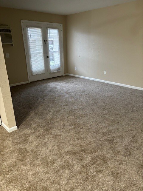 Foto del edificio - 5123 Ryan Rd