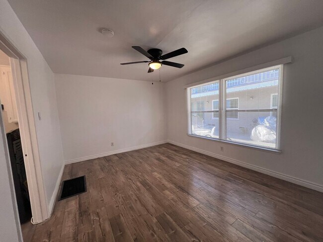 Foto del edificio - 5279 E The Toledo-2