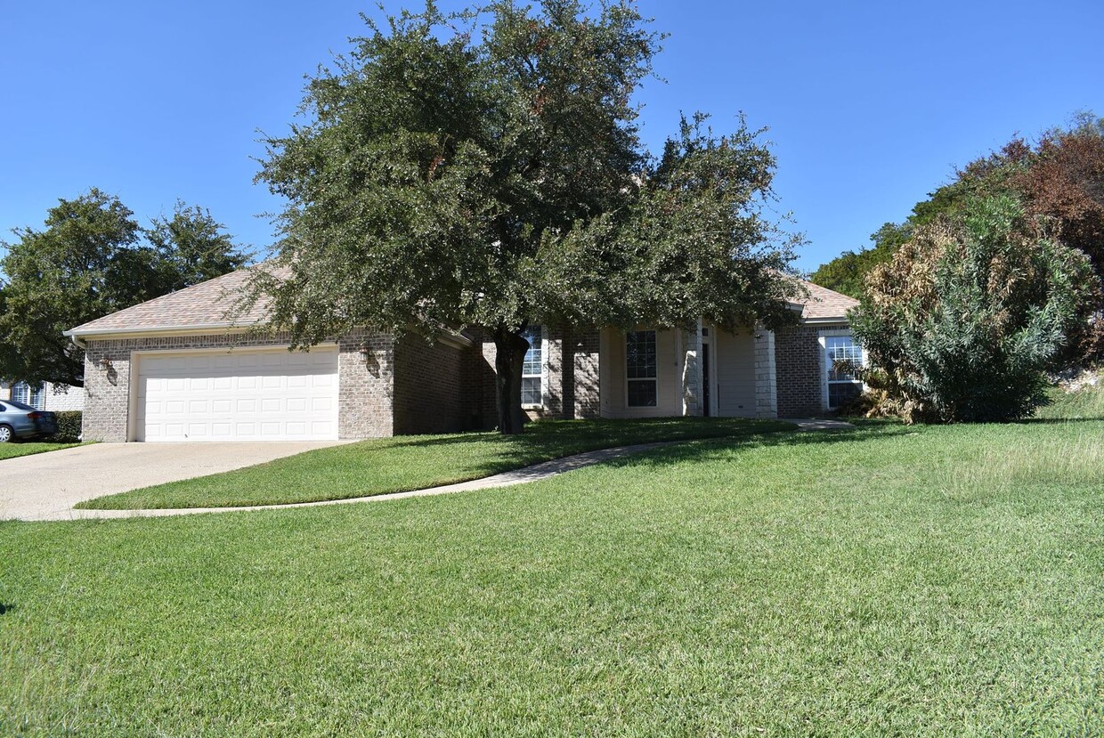 Primary Photo - BEAUTIFUL HARKER HEIGHTS CUSTOM HOME!