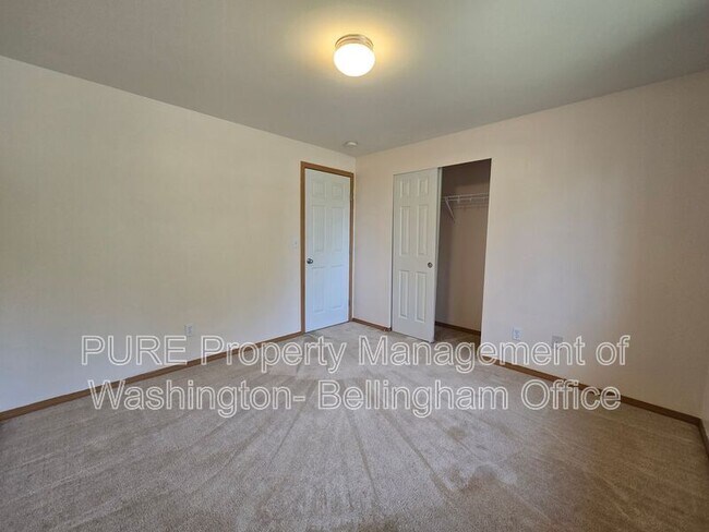 Foto del edificio - 4449 Jacob Pl