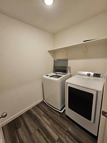 Foto del edificio - 2629 Silver Leaf Ln