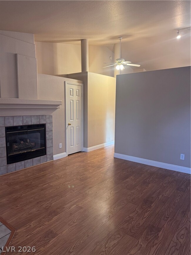 Building Photo - 8217 Broward Ln