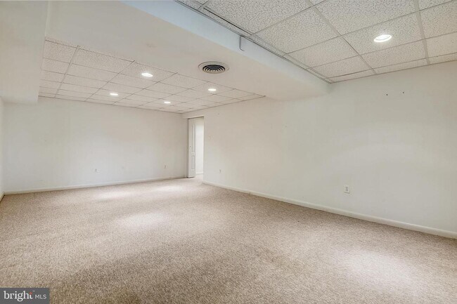 Building Photo - 10108 Donegal Ct