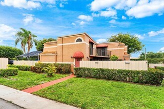 Building Photo - 6115 Seven Springs Blvd
