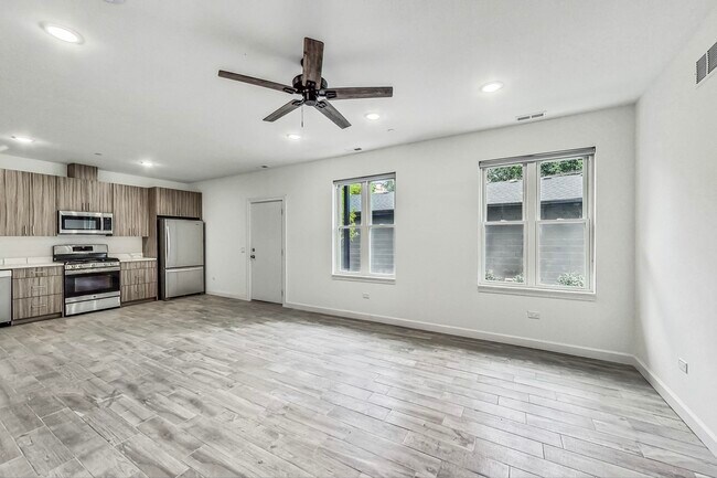 Foto del edificio - 6135 S Kimbark Ave