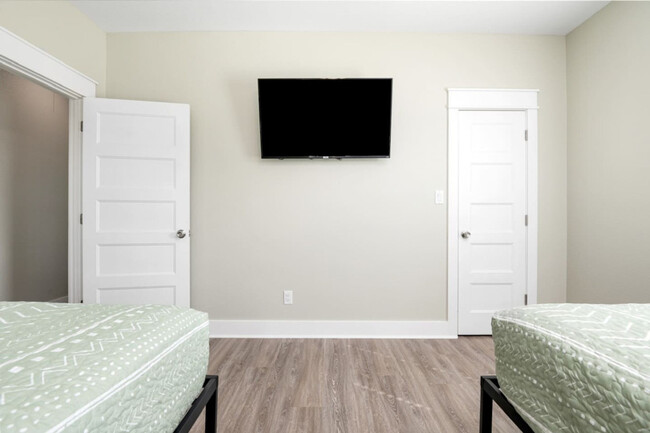 Building Photo - 951 Gulf Shores Dr