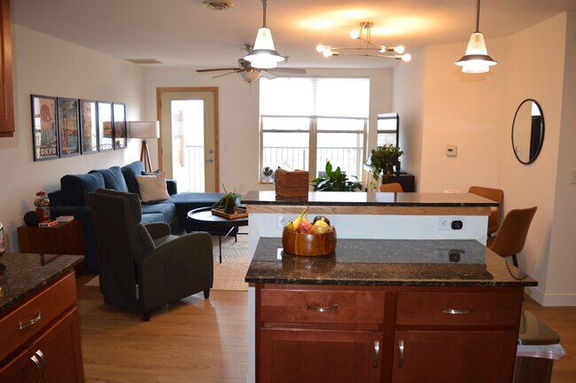 Building Photo - 8201 Mayo Dr