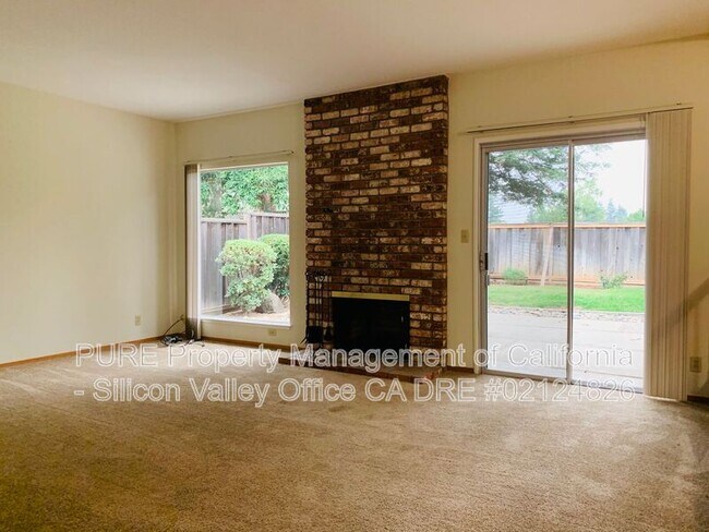 Building Photo - 8137 Presidio Dr