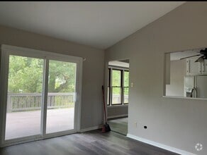 Building Photo - 2705 Lawland Dr