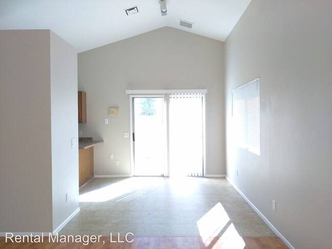 Building Photo - 10201 W Highland Ave