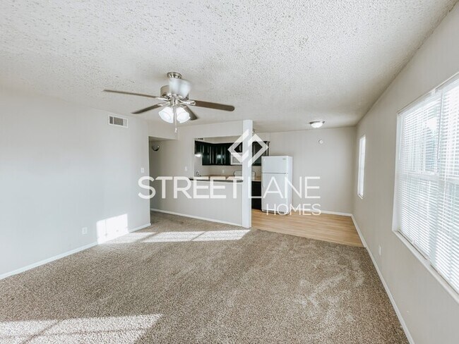 Building Photo - Charming 2 Bedroom in Wake Village!