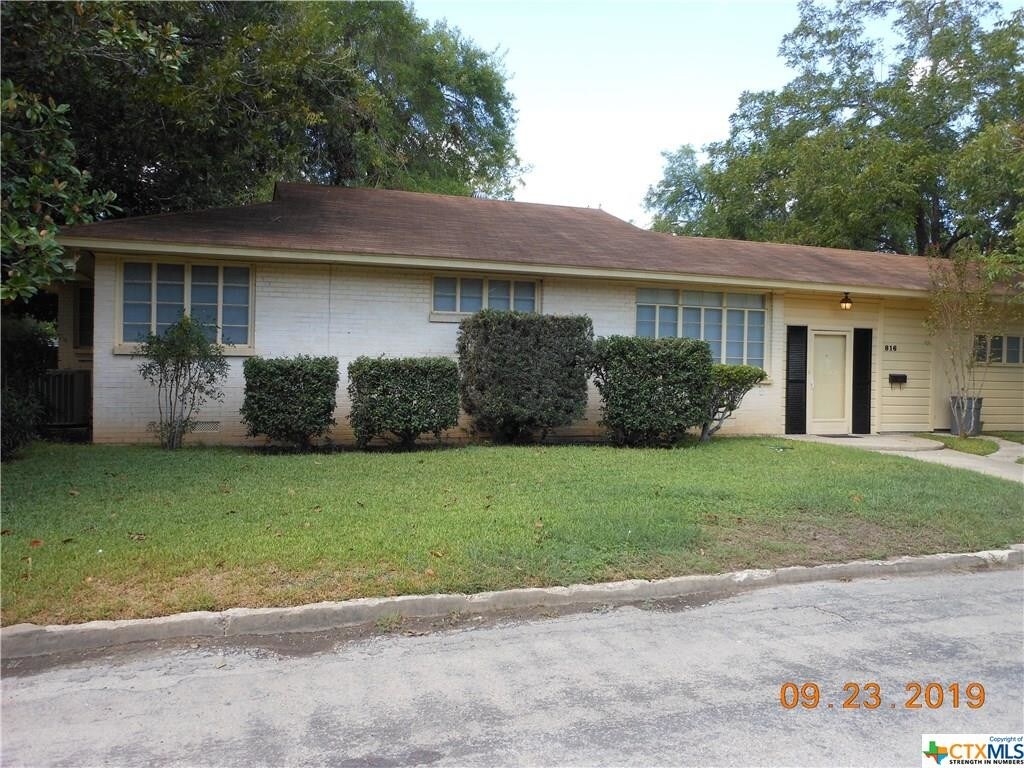 816 N Bruns St, Seguin, TX 78155 House Rental in Seguin, TX