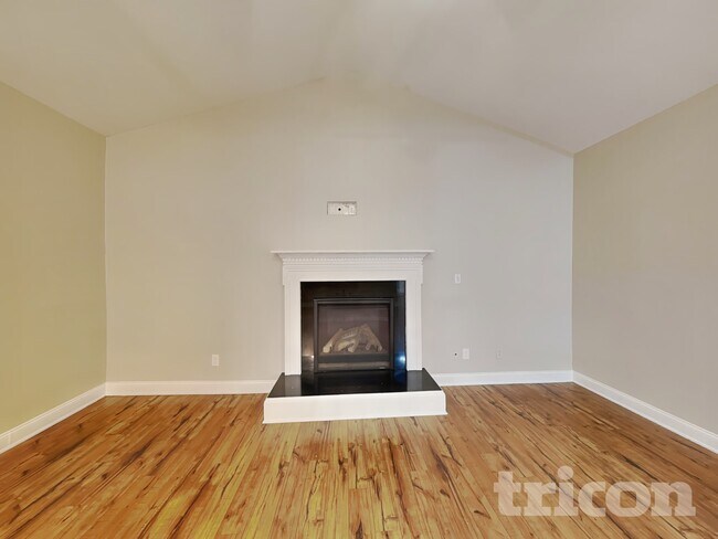 Foto del edificio - 156 Sharpstone Ln