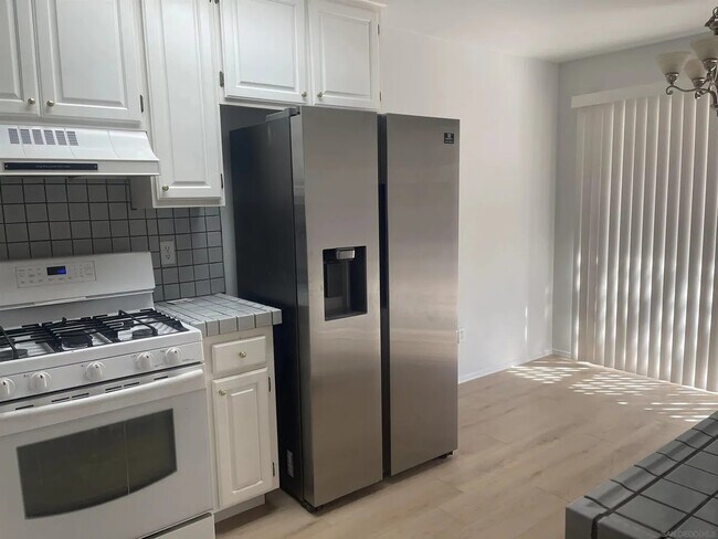 Foto del edificio - 4425 Caminito Pedernal