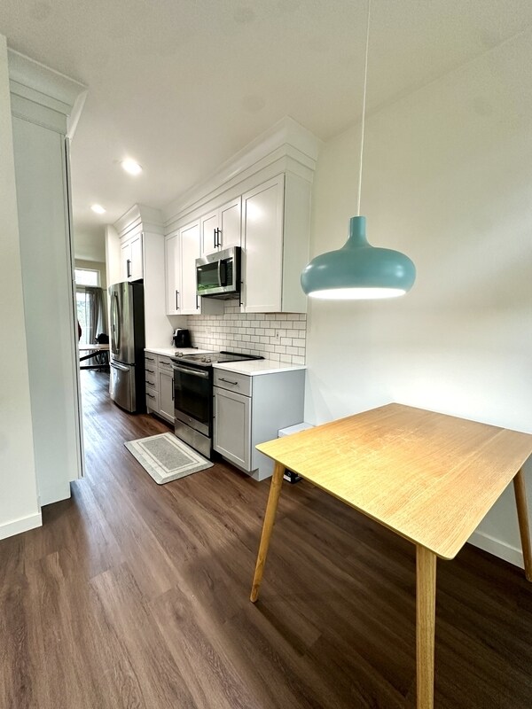 Foto del edificio - 12537 NE 7th Pl