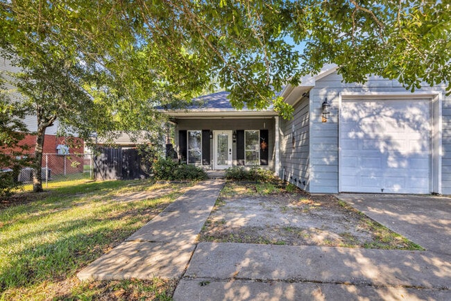 Building Photo - 11103 Amber Dr
