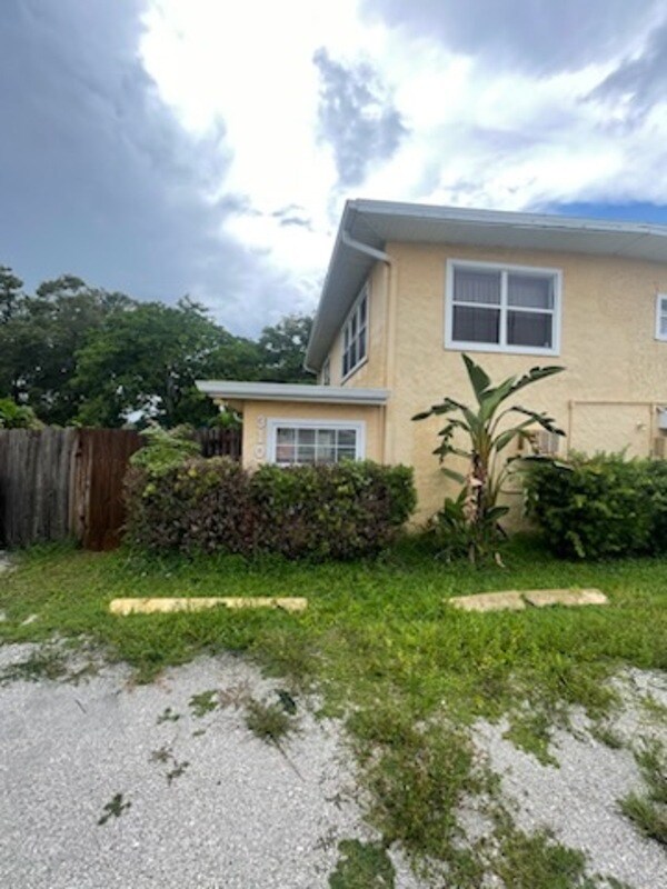 Foto principal - 3101 54th Ave N