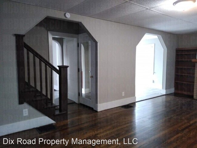 Building Photo - 3 br, 1 bath House - 438 Allwen Drive,