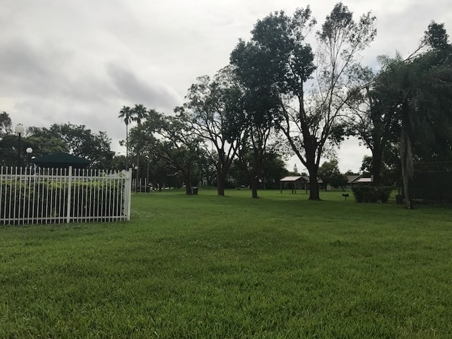 Foto del edificio - 5510 W Lakewood Cir