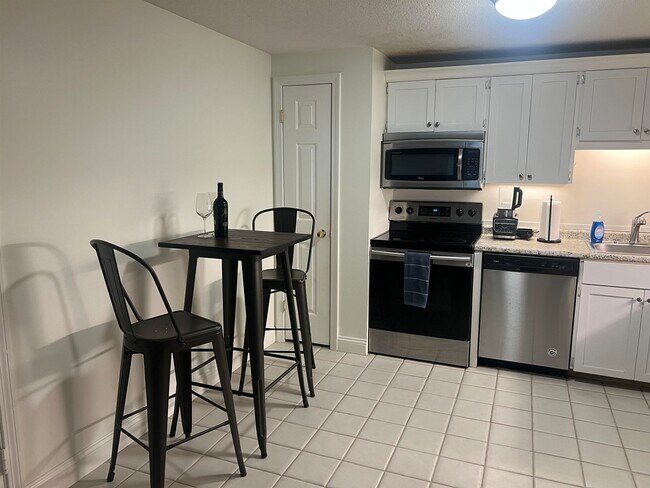 Foto del edificio - 402 White Cedar Blvd