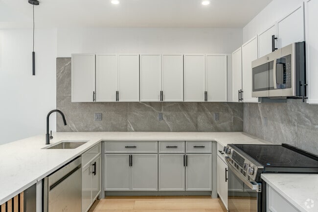 Interior Photo - 229 Willett Ave