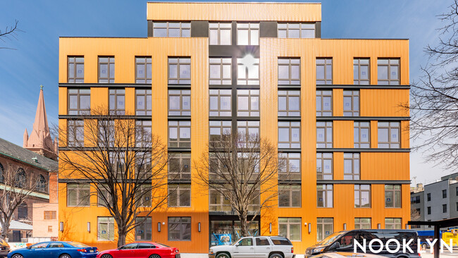 Foto del edificio - 169 Johnson Ave