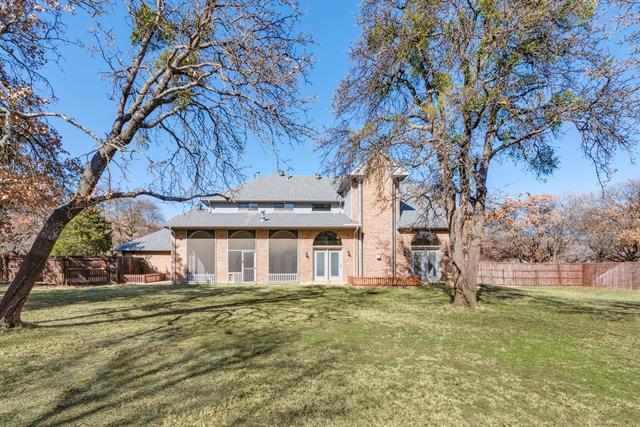 Foto del edificio - 2420 Fawkes Ln