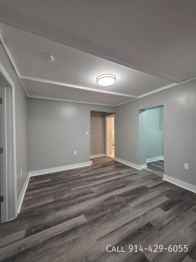 Foto del edificio - 82 Glenwood Ave