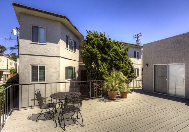 Foto del edificio - Rare Studio in La Jolla Village with Onsit...