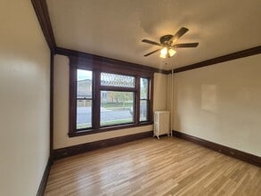 Building Photo - 416 Daly St