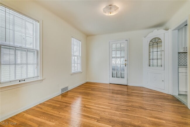 Building Photo - 3793 Montevista Rd