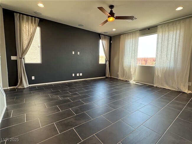 Foto del edificio - 5940 Wellington Peak Rd