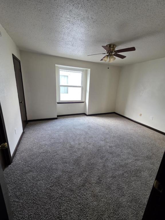 Foto principal - 3320 Seine St