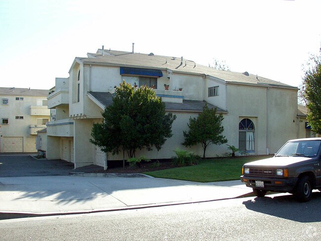 Building Photo - 539-541 Hamilton St
