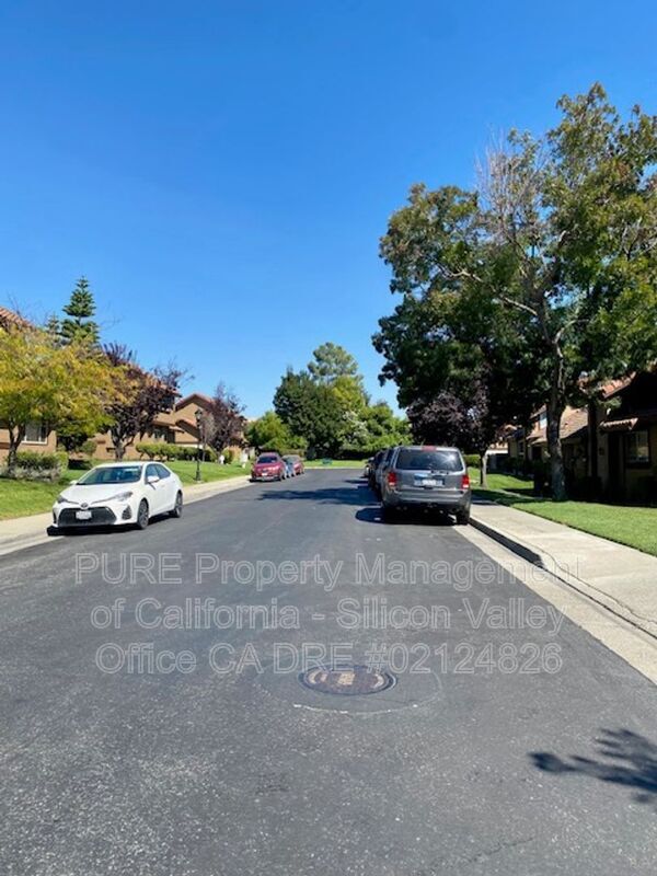 Foto del edificio - 334 Otono Ct