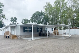 Building Photo - 170 Brentwood Dr