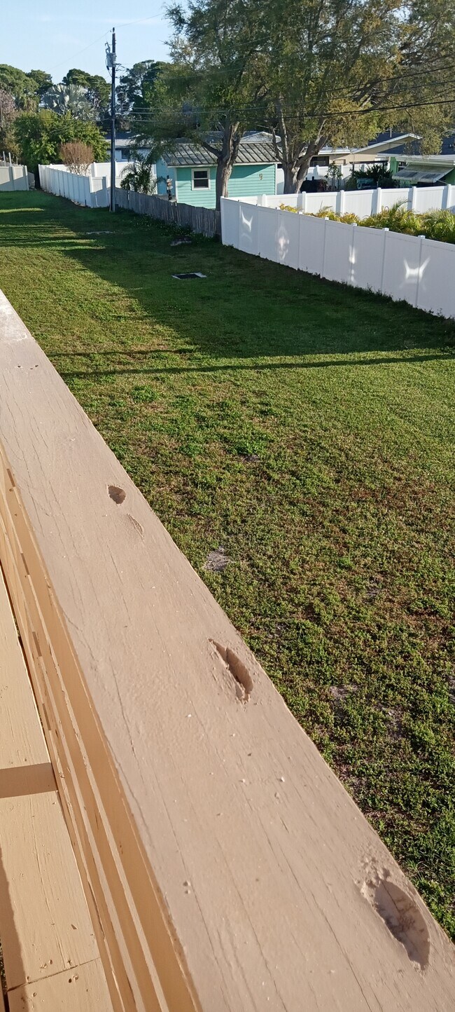 Foto del edificio - 2015 McMullen Ave