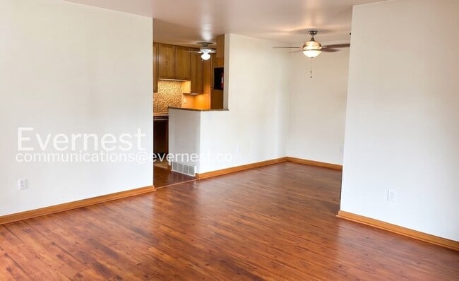 Building Photo - 1855 Icarus Dr