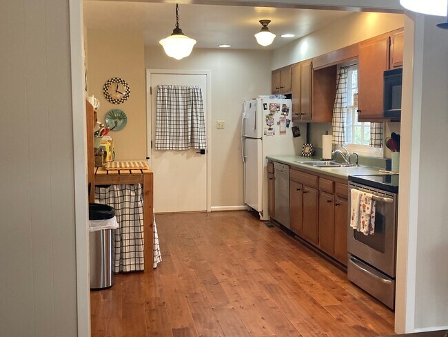 Foto del edificio - 1512 Arrow Wood Rd