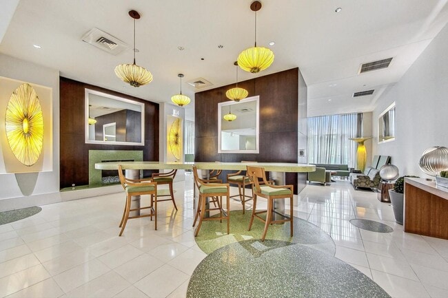 Foto del edificio - 123 S Green St