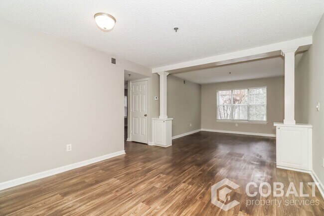 Foto del edificio - 987 Collier Rd NW