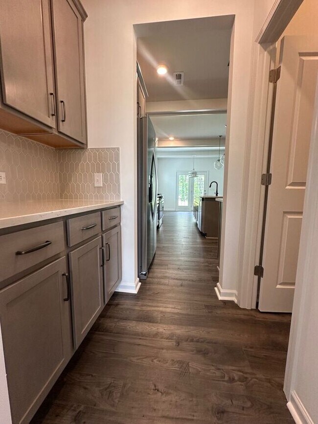 Foto del edificio - NEW CONSTRUCTION 4BD/2.5 Home in Stonebrid...