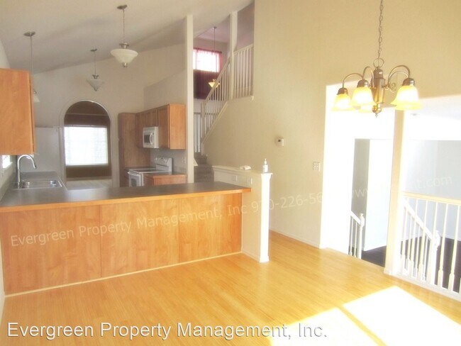 Foto del edificio - 3 br, 2.5 bath House - 2456 Ashland Lane