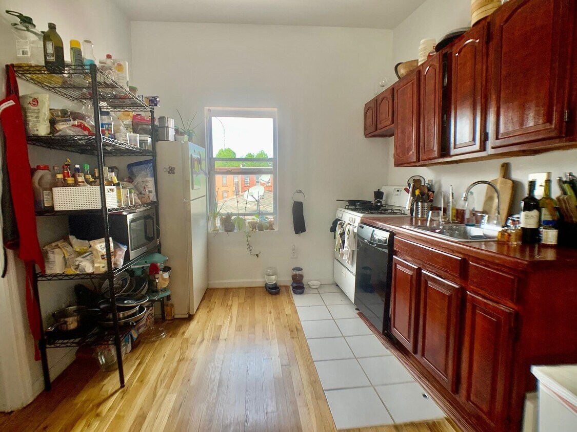 Foto principal - 206 4th St